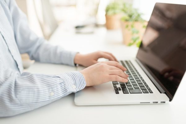 中途採用でお仕事をお探しなら、介護職がおすすめ！